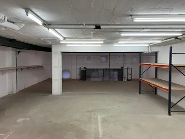 Local comercial en  Carrer del Garrofer 50 - Foto 4