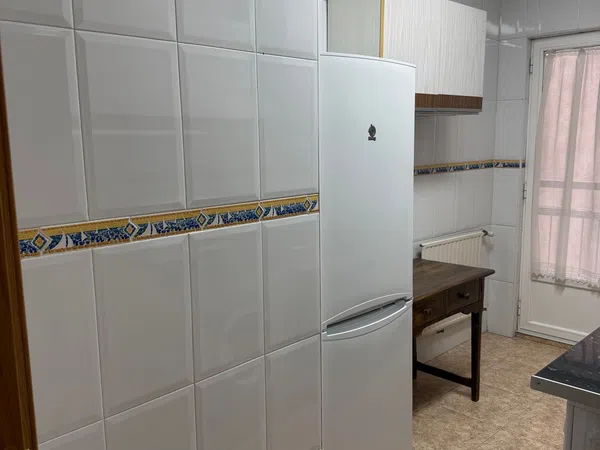 Piso en Avenida de Villamayor, 58, Carmelitas - Foto 2