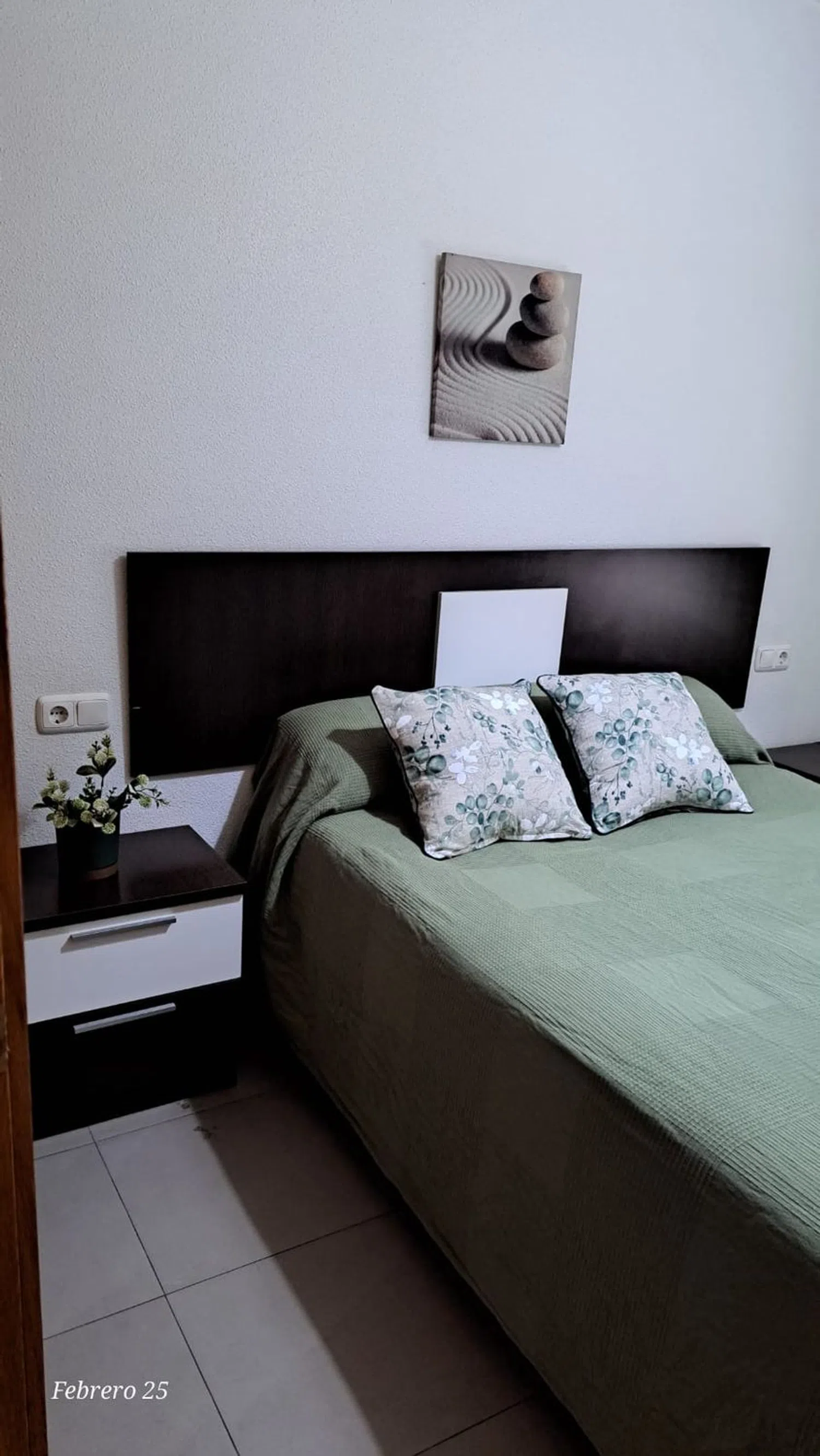 Piso en avenida Don Juan de Borbon, 1 - Foto 1