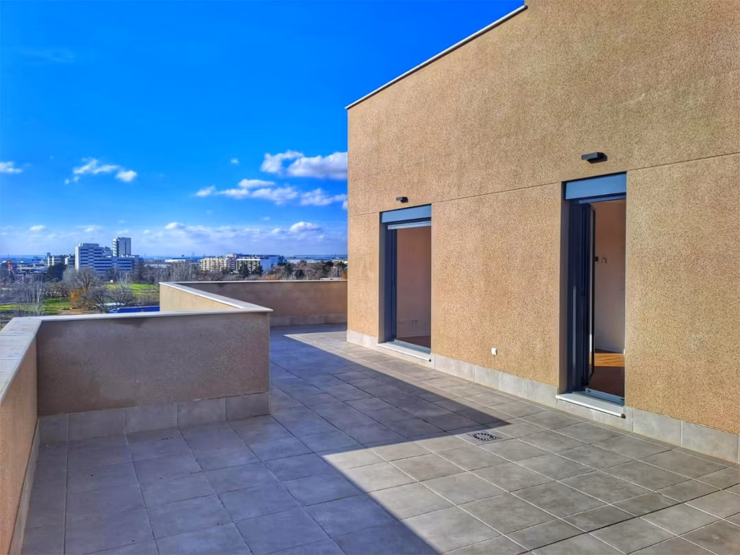 Ático en calle Francisco Antón 2