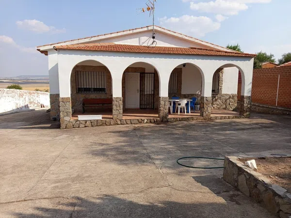 Casa rural en Calle Tulipán, 4 - Foto 1
