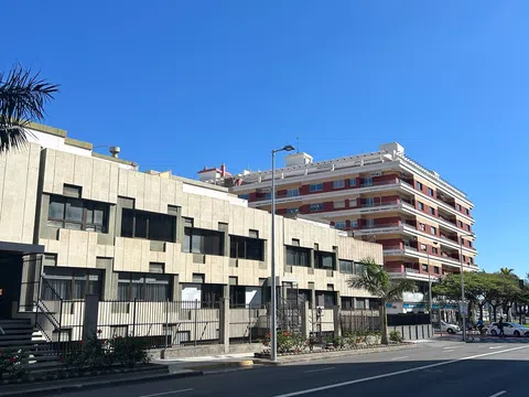 Piso en avenida Juan Xxiii, 16