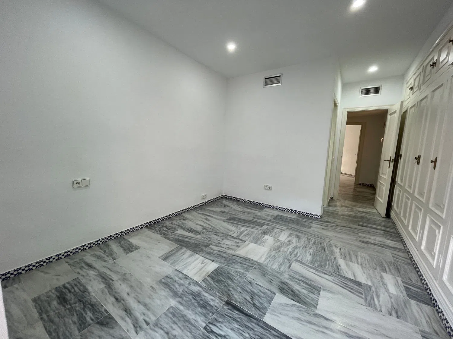 Ático en calle Baltasar Gracián, 23 - Foto 4