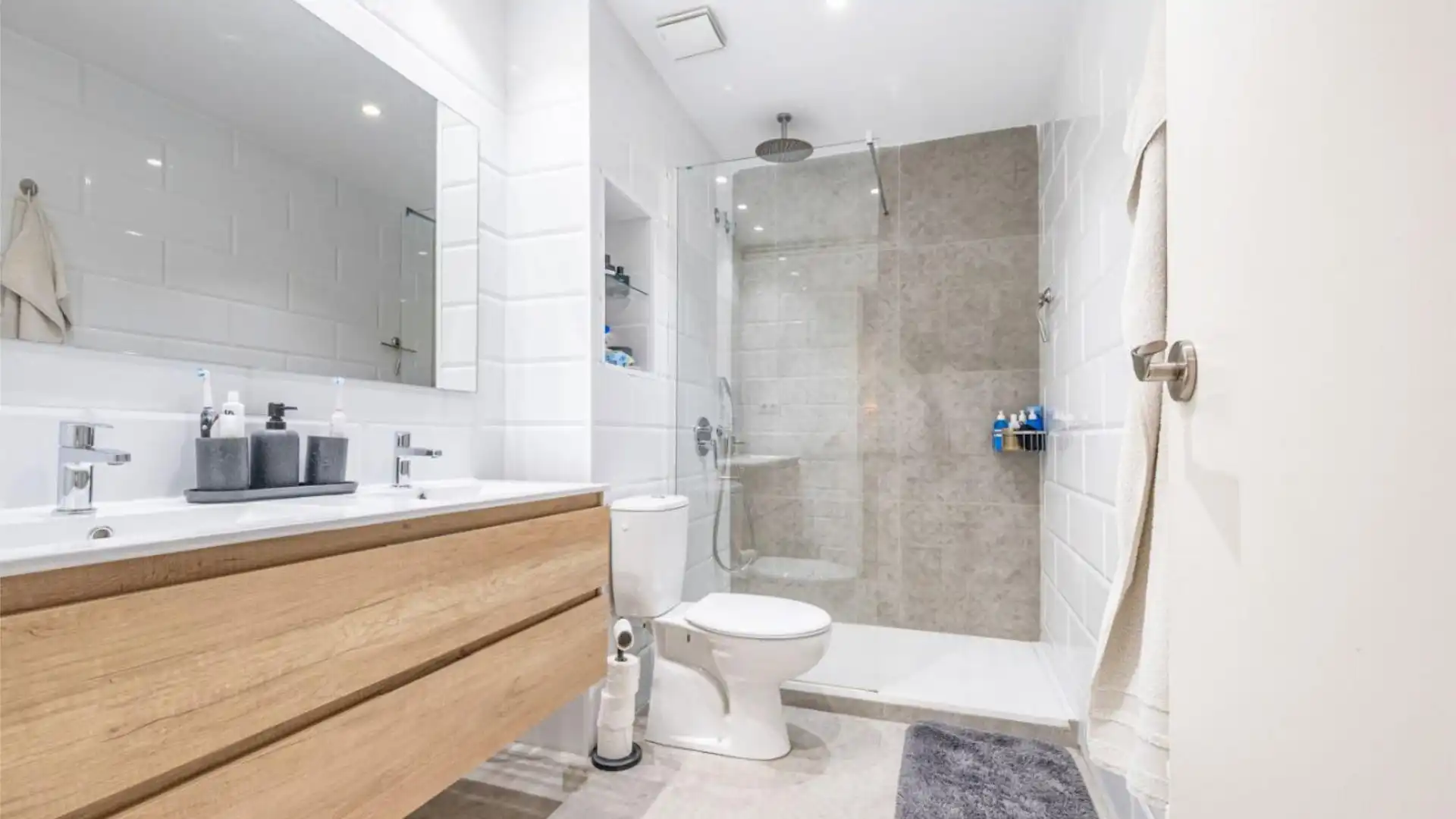 Piso en  Carrer de l'Atlàntida 39 - Foto 3