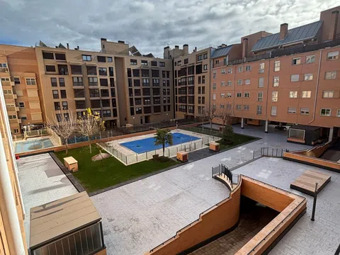 Piso en calle del Alcalde Redondo Aceña, 2