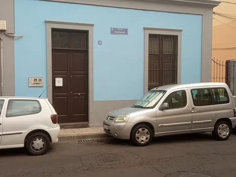 Chalet adosado en calle Santiago, 18