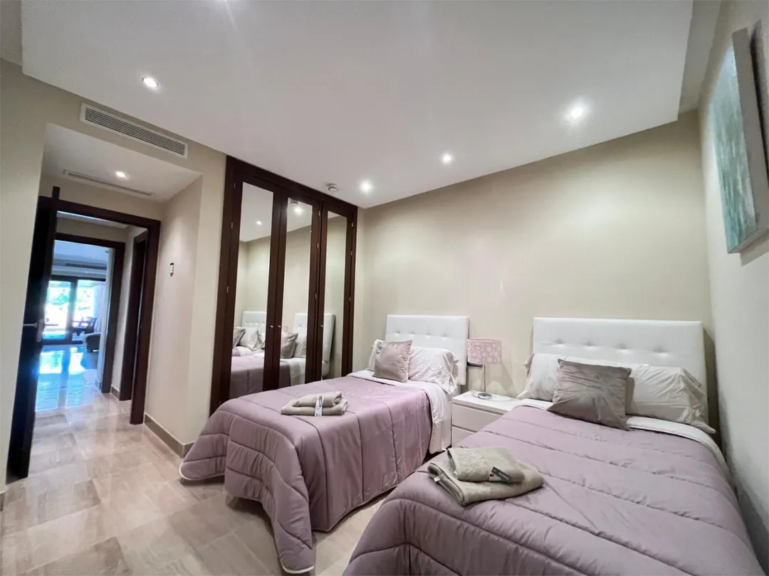 Piso en  Calle del Mare Nostrum 42 - Foto 4