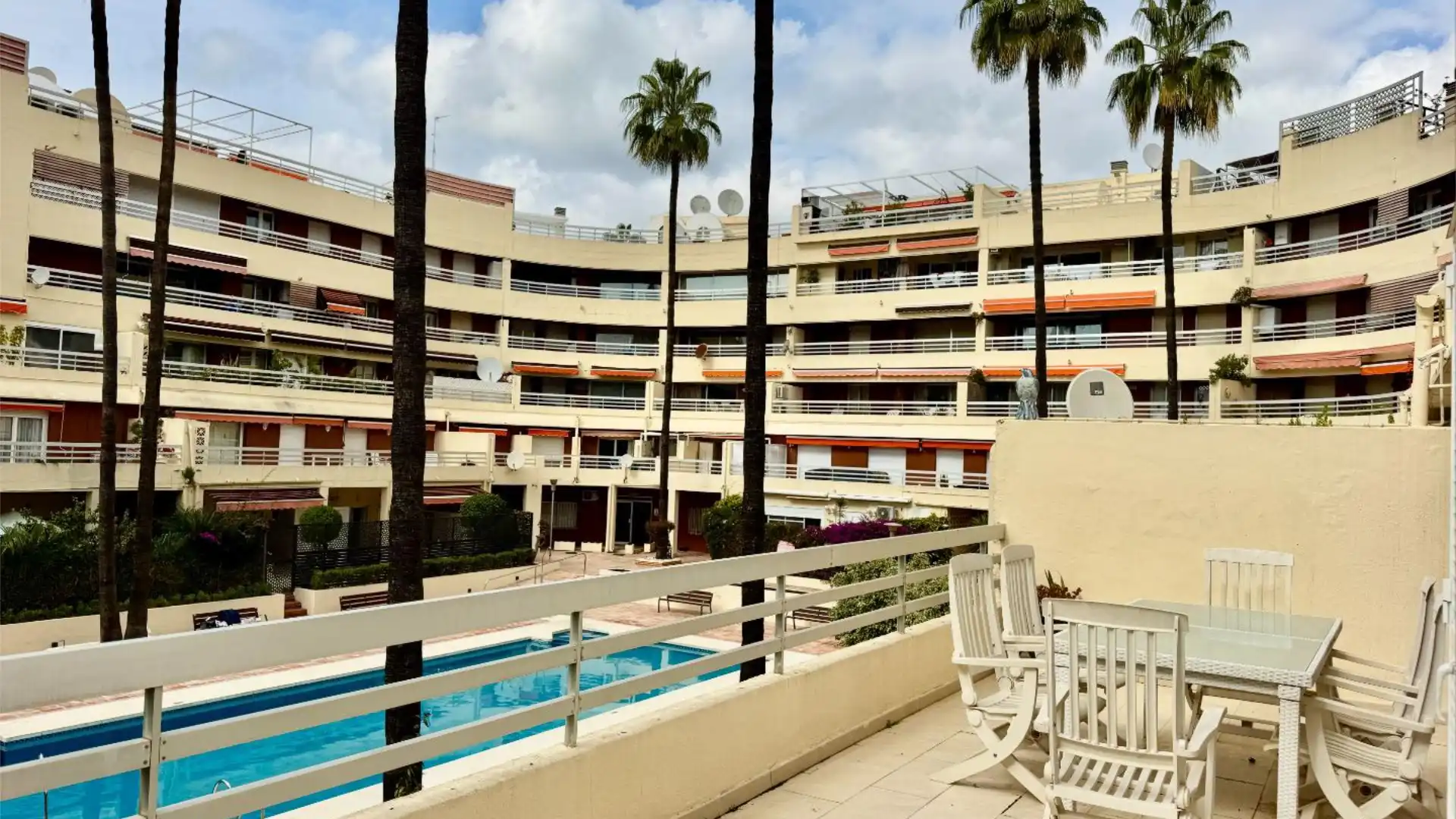 Piso en  Calle Alonso de Bazán 17 - Foto 2