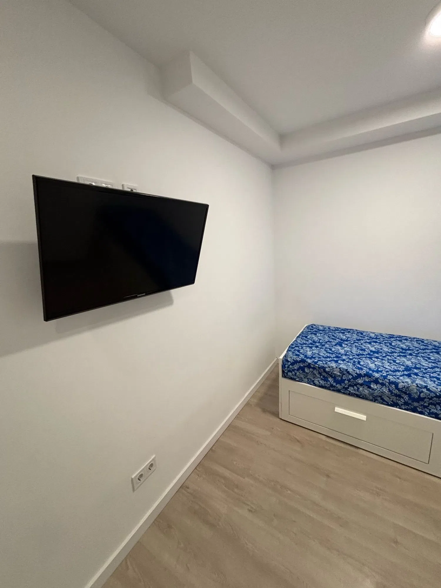 Estudio en calle del Lago Constanza, 63 - Foto 8