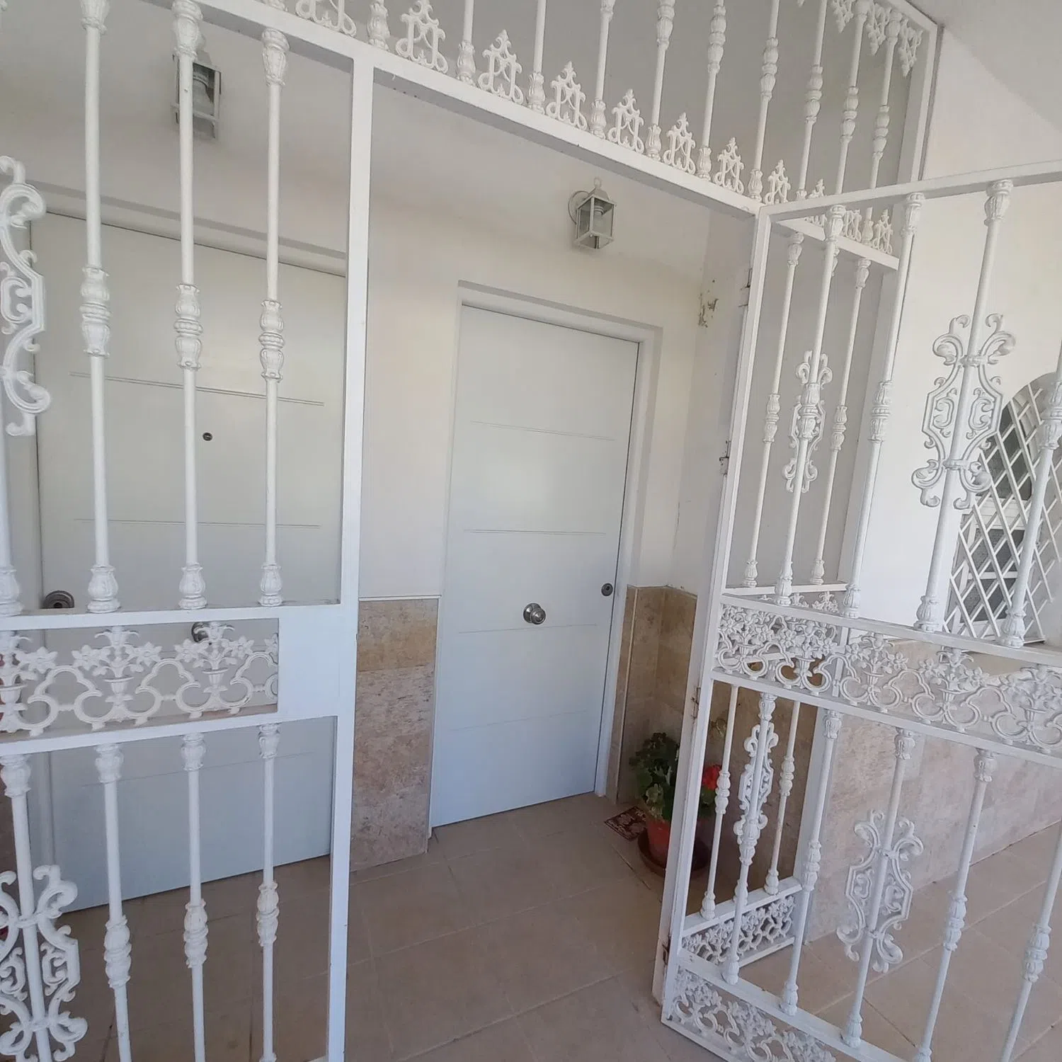 Casa independiente en calle Decano Salvador Barroso, 16 - Foto 1