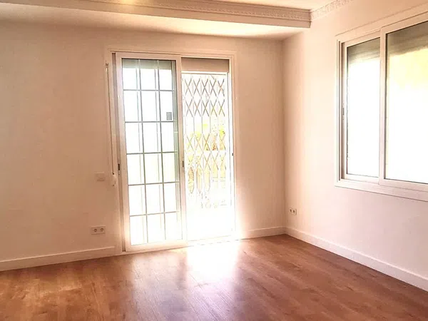 Piso en Calle de Cornella de Llobregat, Les Planes, Les Planes - Foto 3