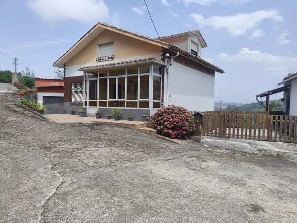 Casa o chalet independiente en Lieres - la Cruz, 20, Carbayin-Lieres-Valdesoto, Carbayin-Lieres-Valdesoto - Foto 1