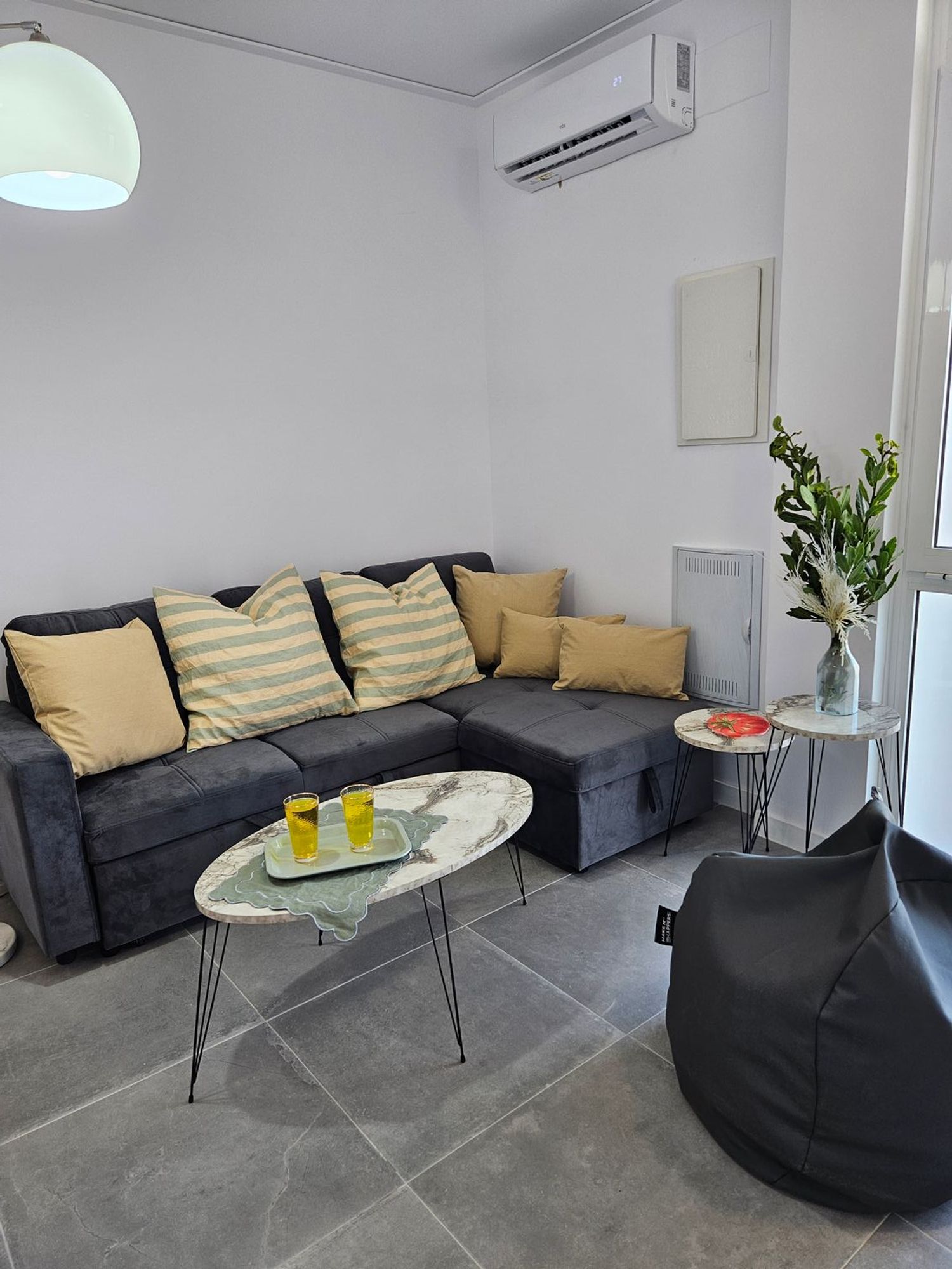 Estudio en Calle Mar Egeu, 4 - Foto 2