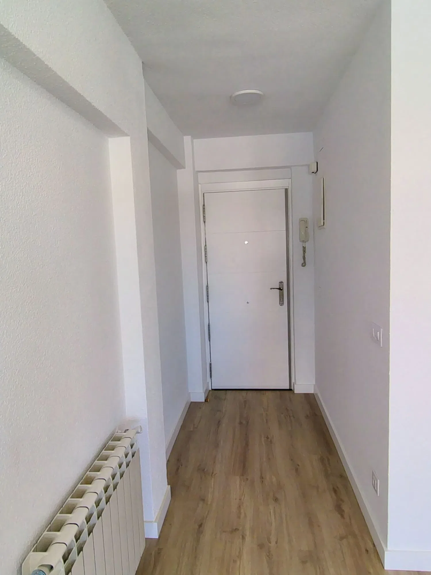Piso en calle de La Bañeza, 40 - Foto 3