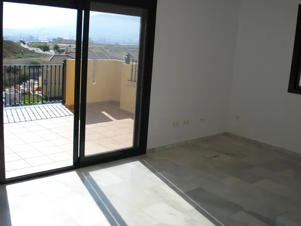 Piso en Calle Cuadrante, 14, Polígonos - Recinto Ferial - Foto 1