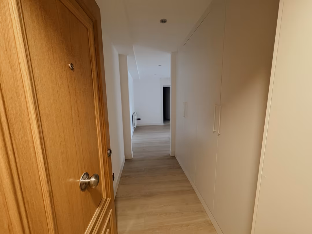 Piso en  Calle de Pedro Rico 27 - Foto 2