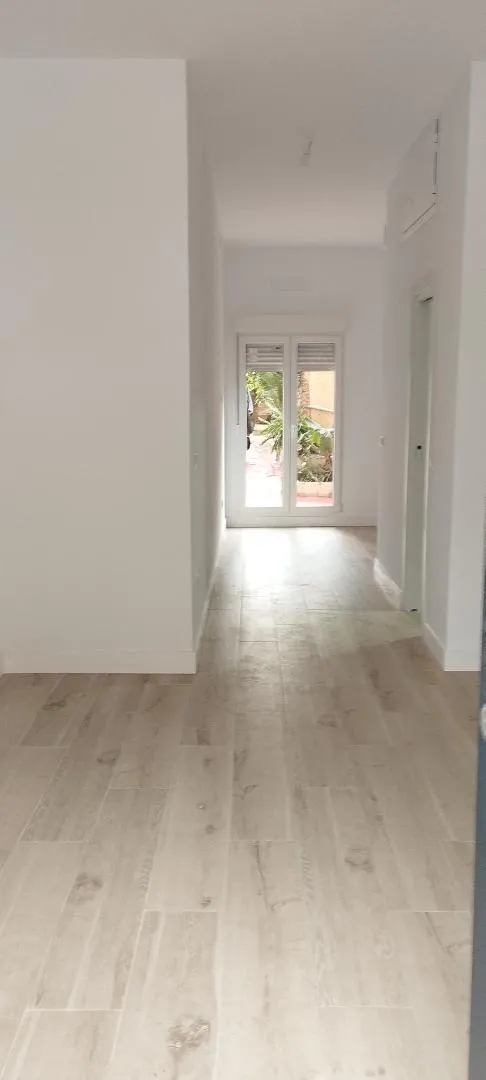 Piso en  Calle Conde de Guadalhorce 10 - Foto 5