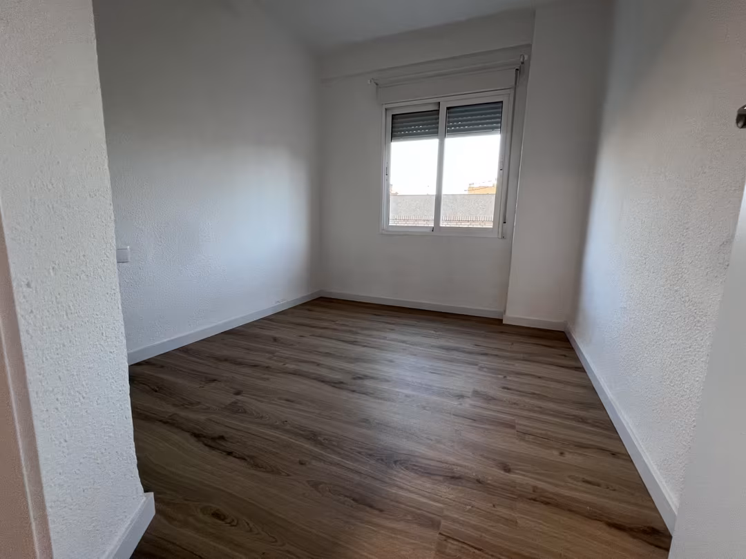 Piso en  Calle Escritor Ruiz Aguilera 2 - Foto 14