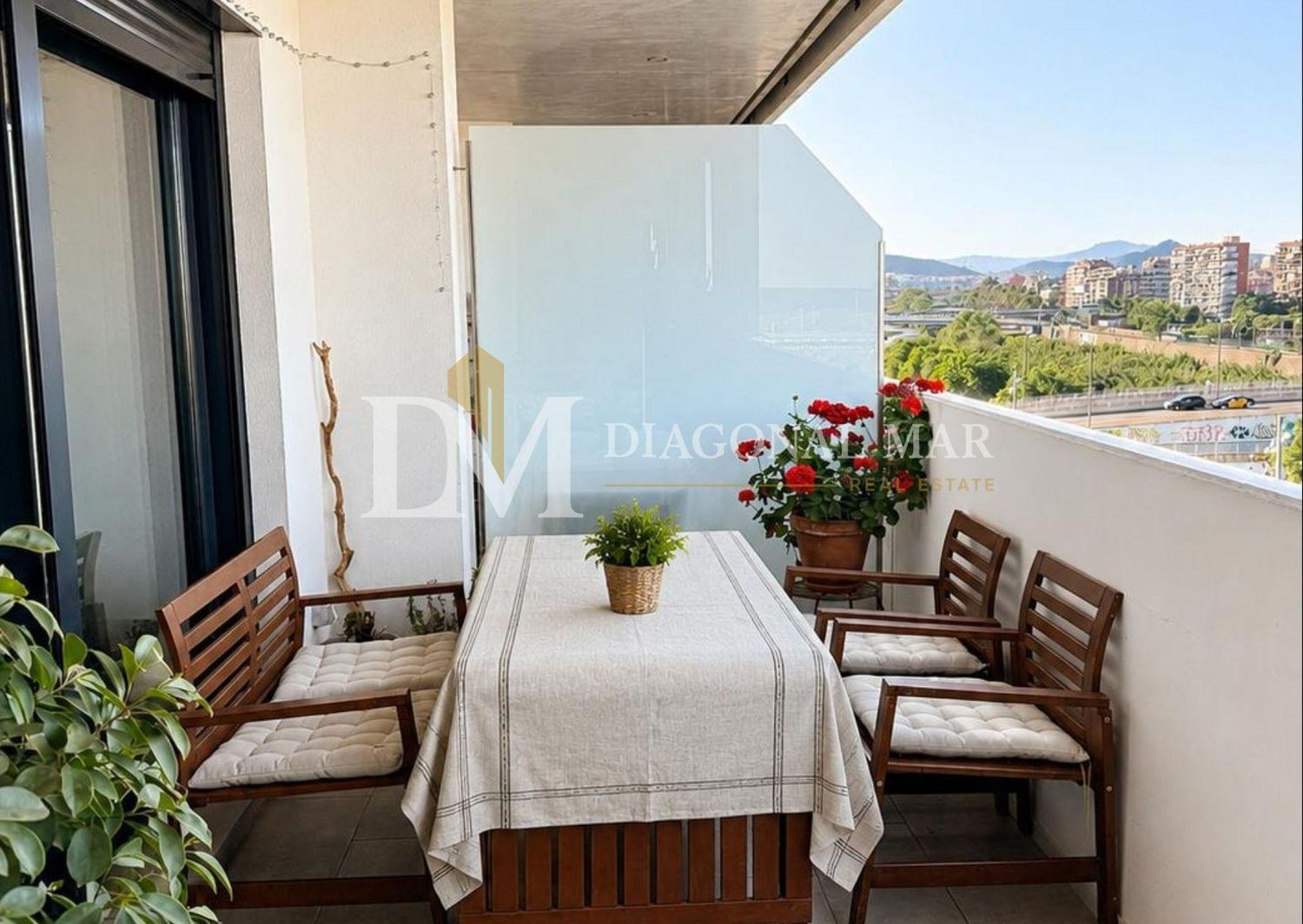 Piso en La Catalana - Foto 6