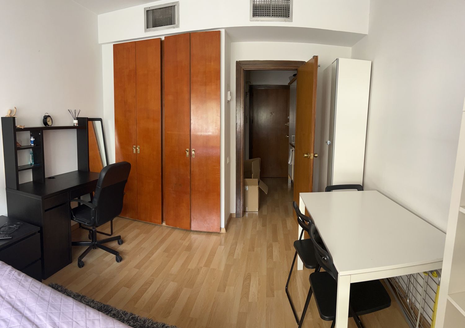 Estudio en calle de la Infanta Mercedes, 92