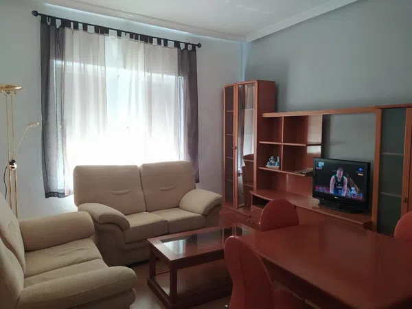 Piso en paseo del Gran Capitán, 5