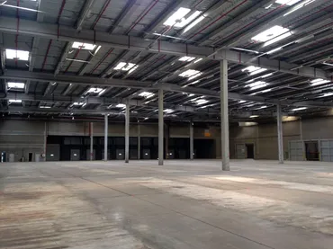 Nave Industrial en L'Hospitalet de Llobregat - Foto 2