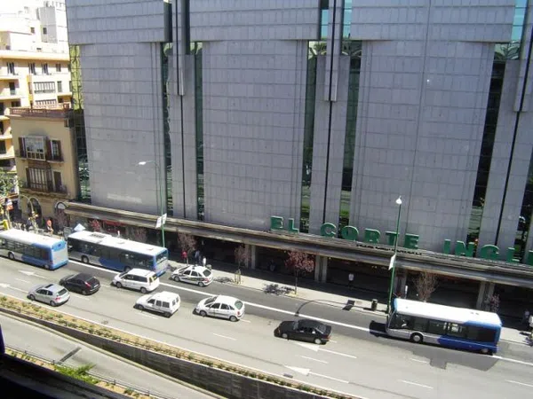 Piso en avenida Alexandre Rosselló, 13
