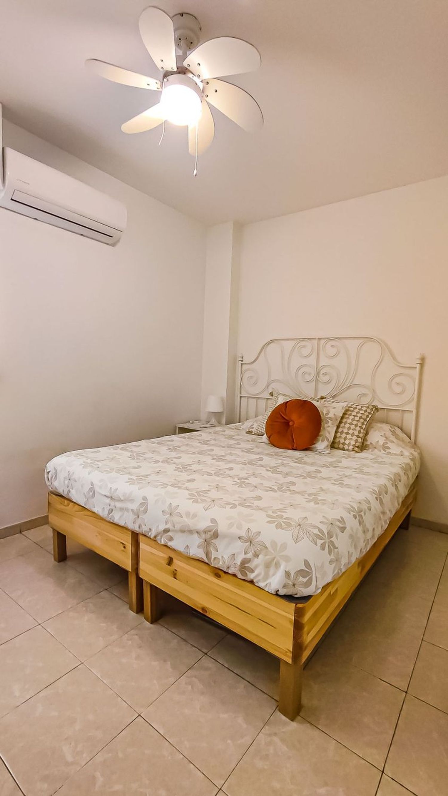 Piso en calle Pintor Casilari Roldán, 1 - Foto 5