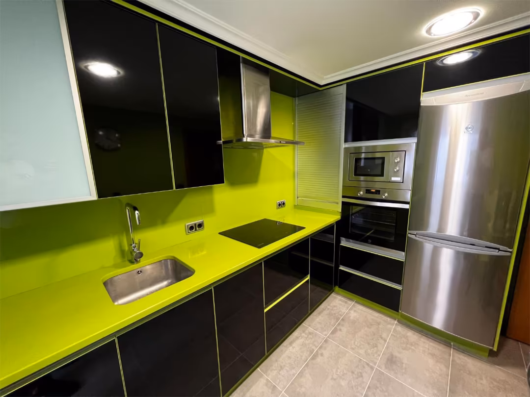 Piso en  Rúa Travesía de Vigo 94 - Foto 3