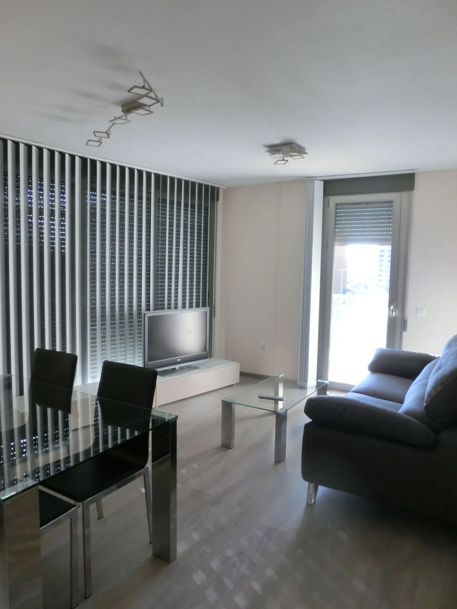 Piso en avenida Don Juan de Borbón, 53