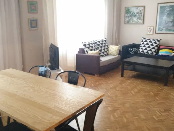 Piso en calle Tarfia, 3