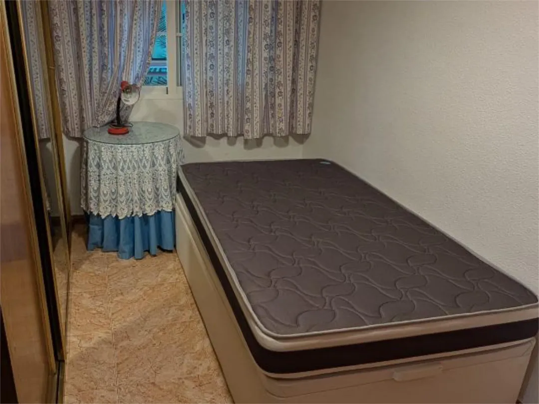 Piso en  Calle Doña Rosita 8 - Foto 4