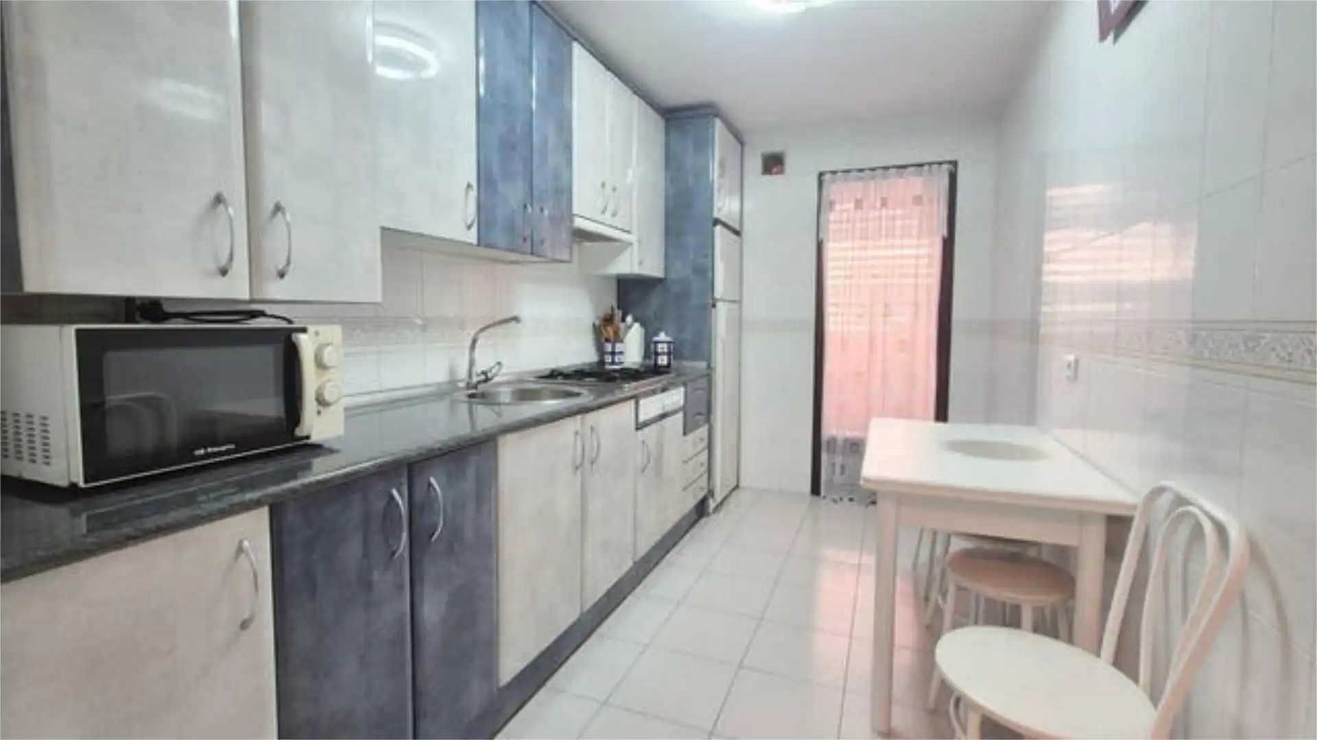 Piso en Salas Bajas - Foto 3