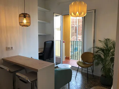 Estudio en calle d'En Robador, 8 - Foto 1