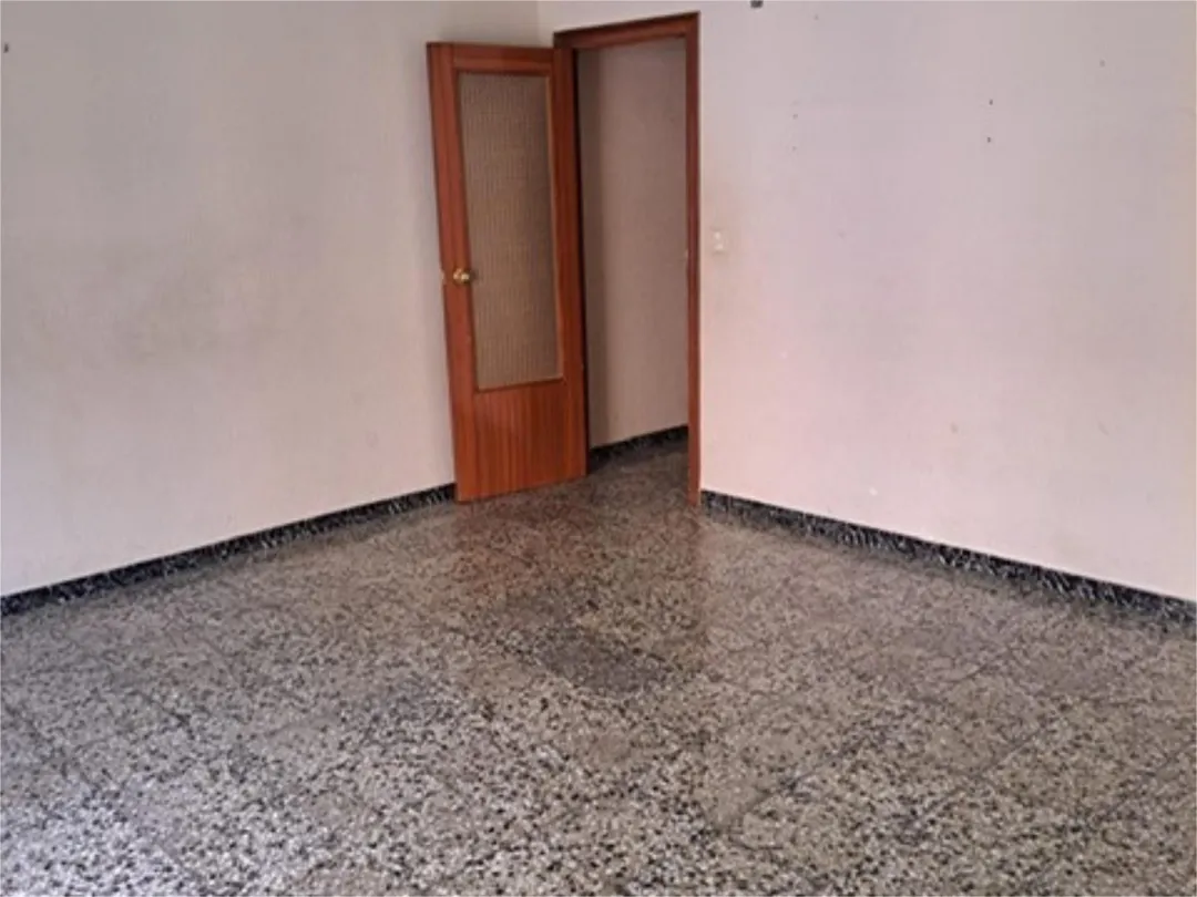 Piso en  Carrer Leopoldo Vicente Serrano 13 - Foto 2