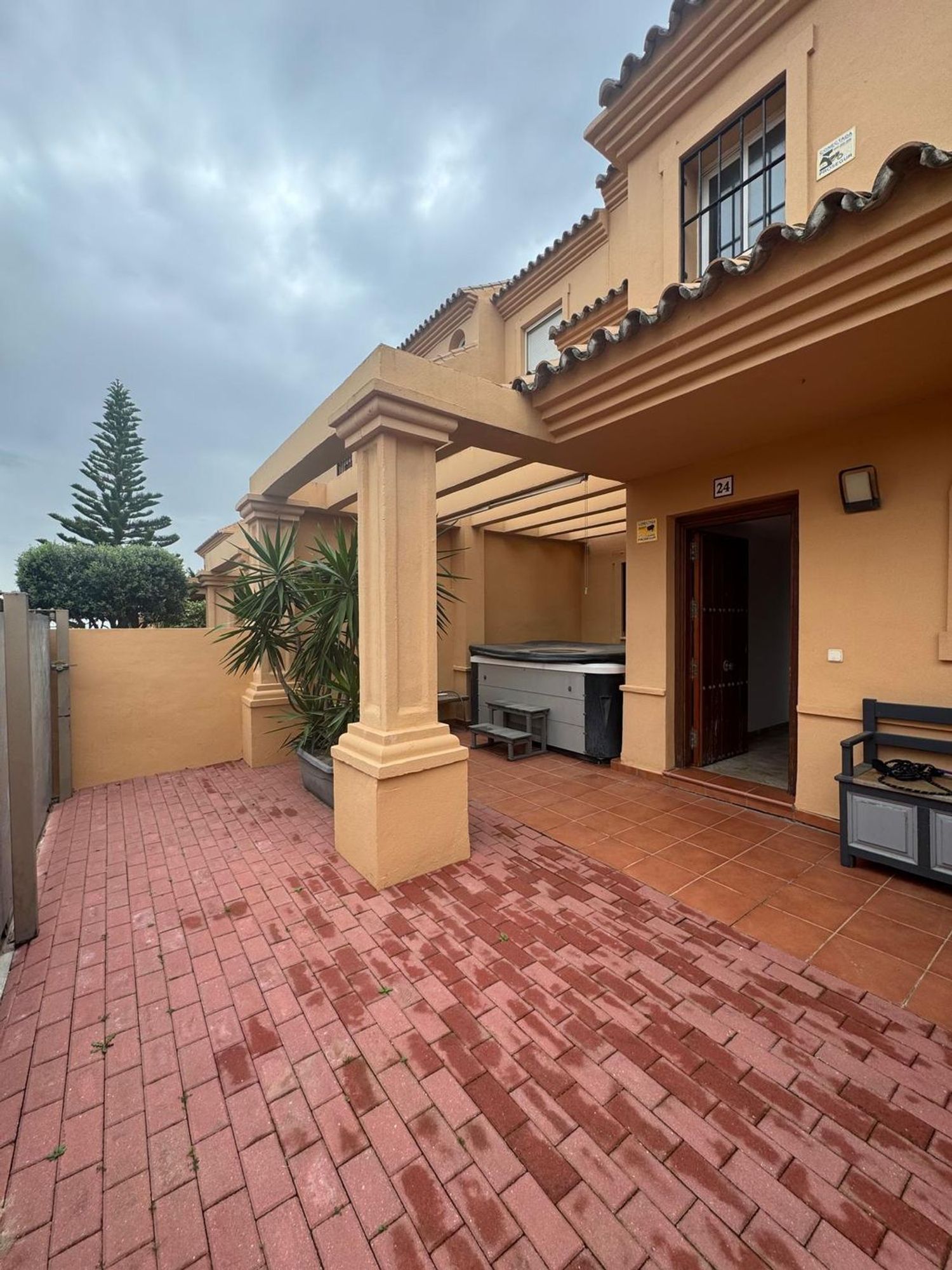 Chalet adosado en avenida Costa Galera, 30 - Foto 1