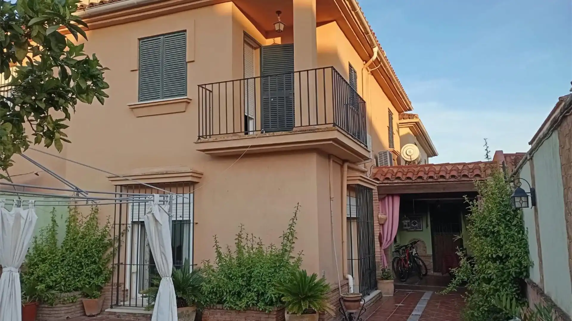 Chalet en  Calle Platón 16 - Foto 1