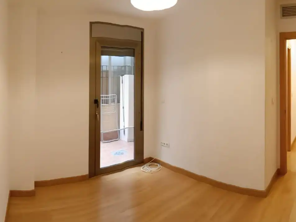 Piso en  Avinguda Ancha de Castelar 186 - Foto 7