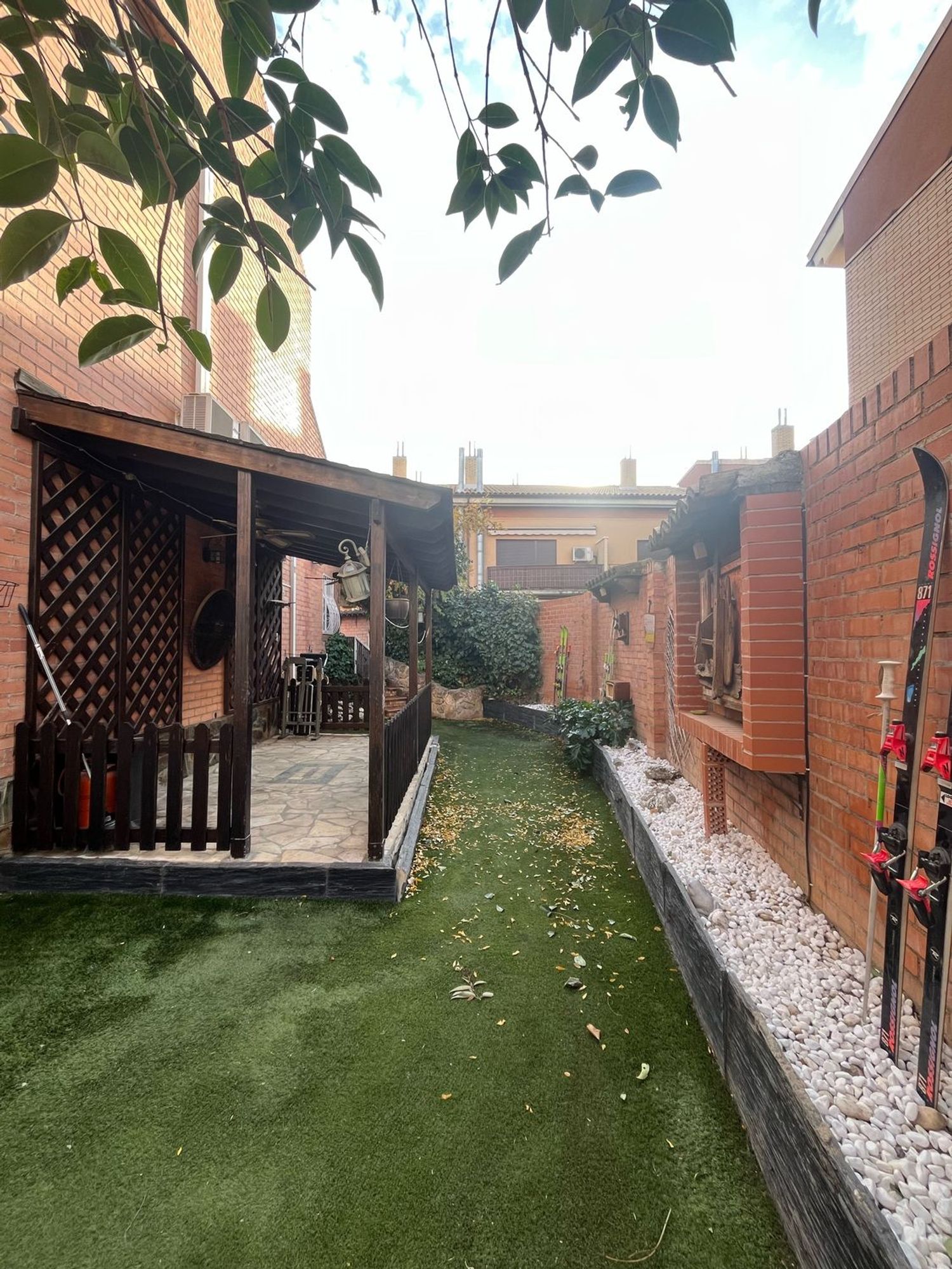 Chalet adosado en calle del Sauce, 22 - Foto 3