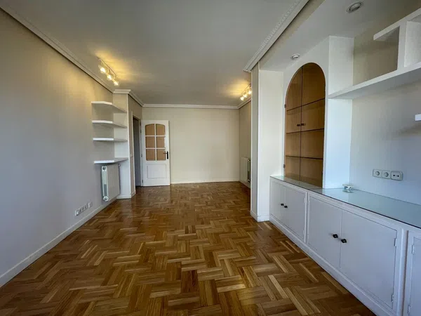 Piso en Barrio Portazgo - Foto 1