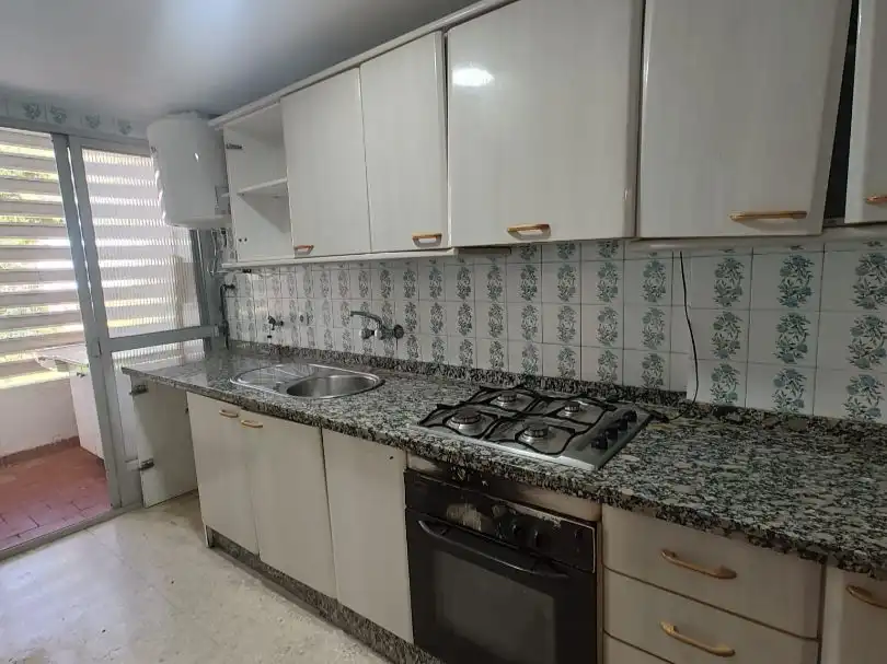 Piso en  Avenida de los Almogávares 1 - Foto 8
