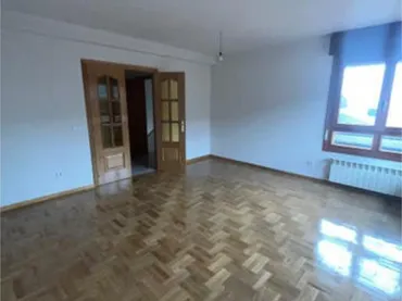 Piso en Tineo - Foto 2