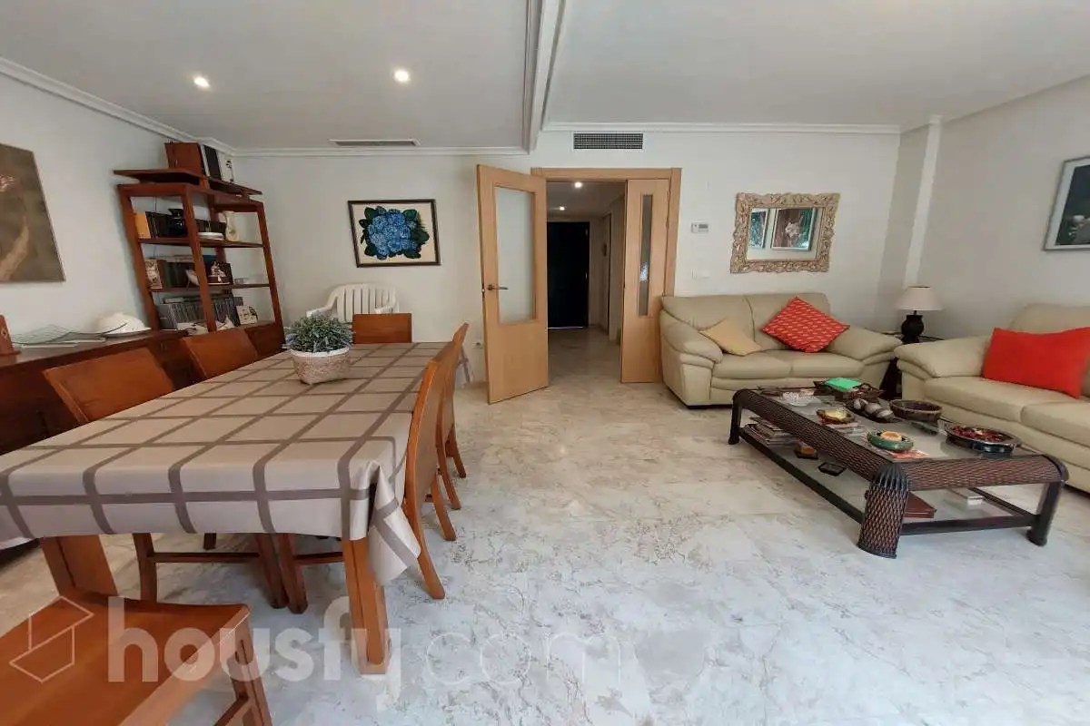 Chalet en  Calle Enric Valor . - Foto 8