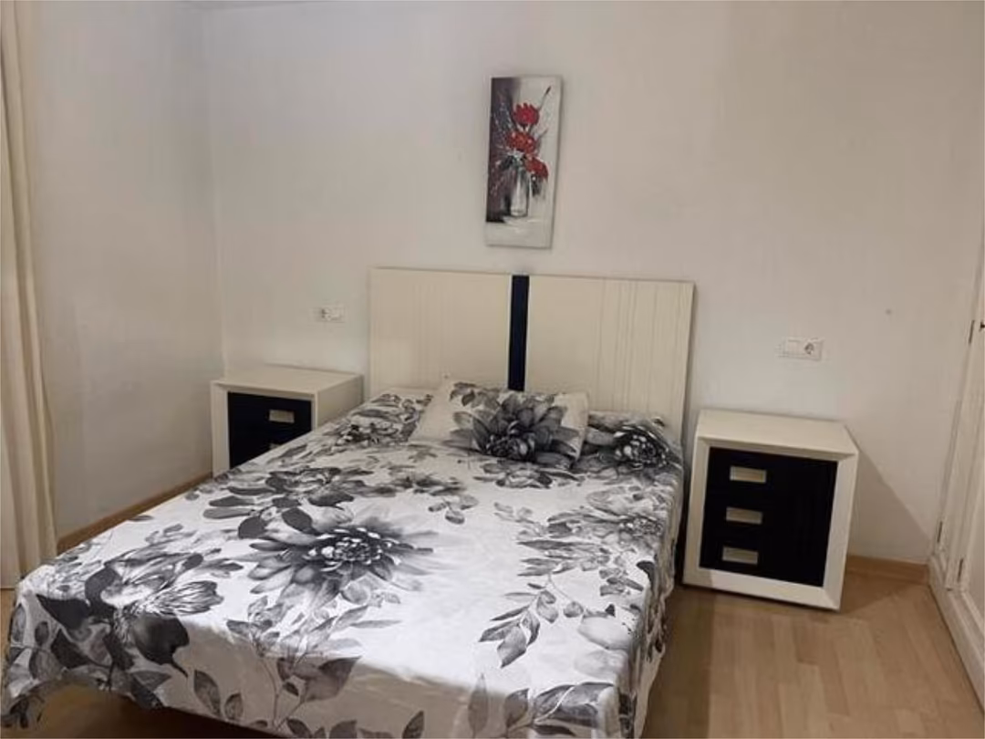 Piso en Ciudad Jardín - Foto 2