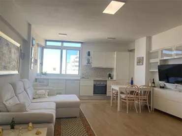 Piso en  Avenida Familia de Betancourt y Molina 26 - Foto 1