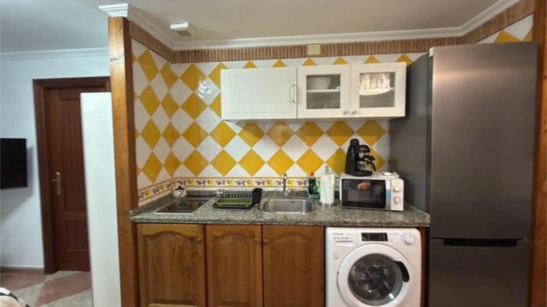 Apartamento en Se Alquila en Carmona/Zona del Real - Foto 6