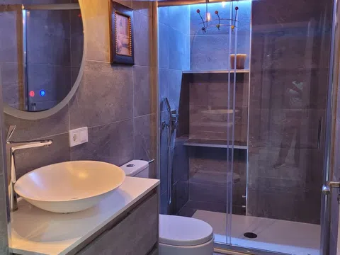 Piso en mártires maristas, 2