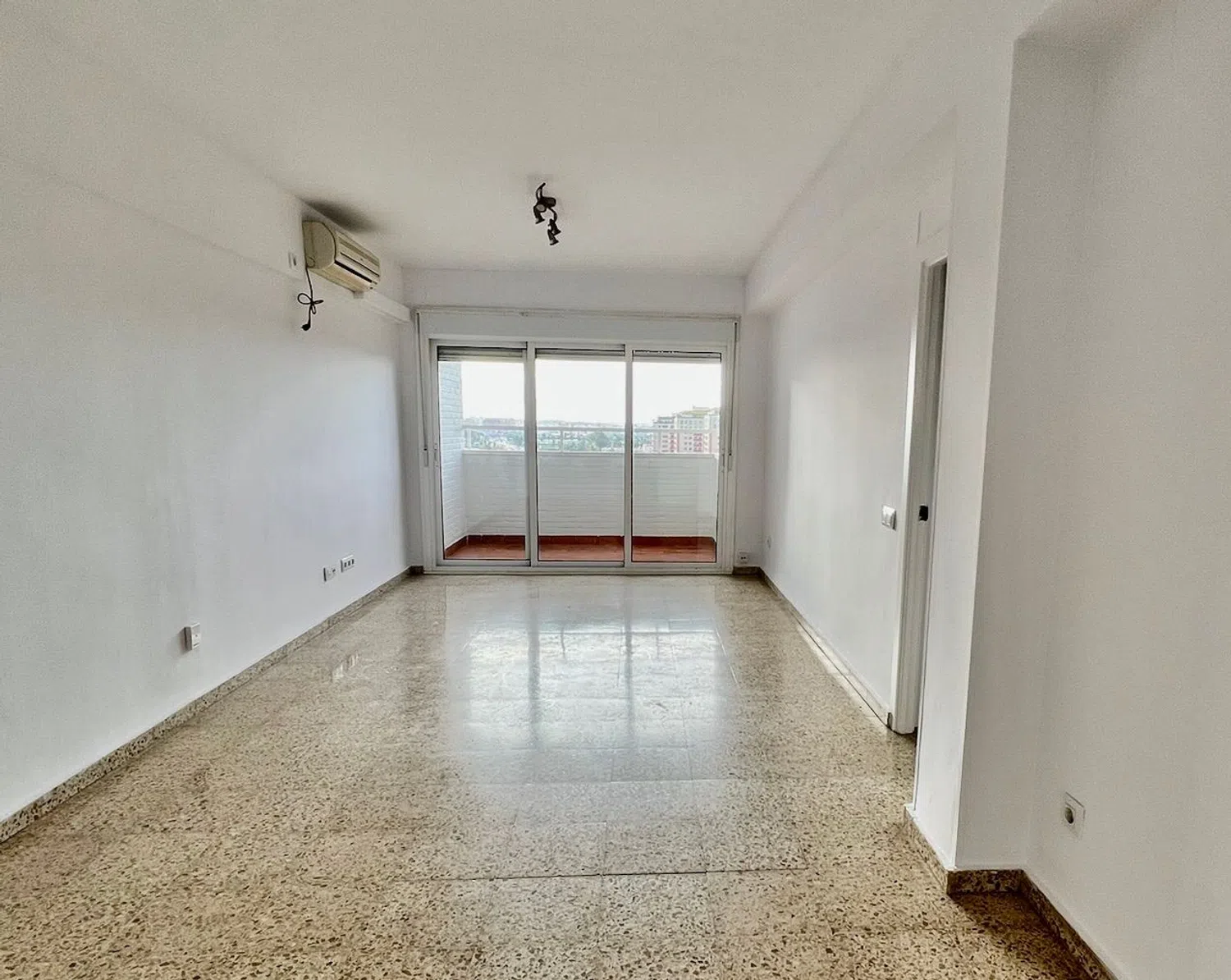 Piso en avenida de Jerez, 29 - Foto 2