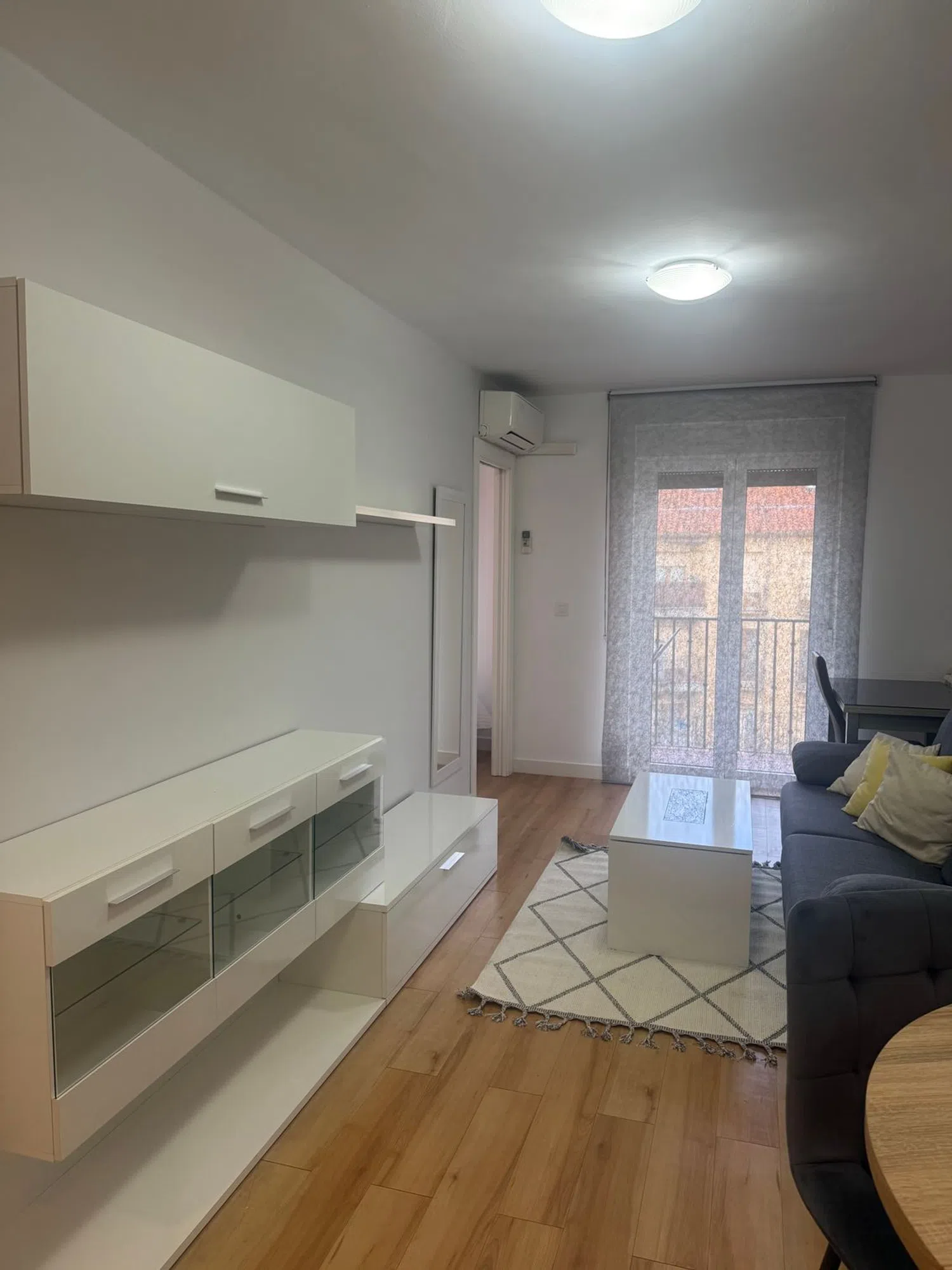 Piso en avenida de los Reyes de España, 26 - Foto 4