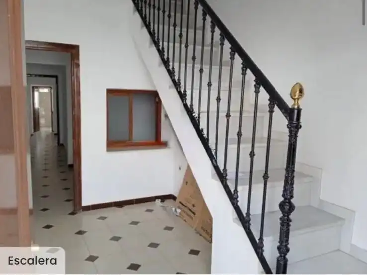 Casa adosada en  Calle Nueva 56 - Foto 3